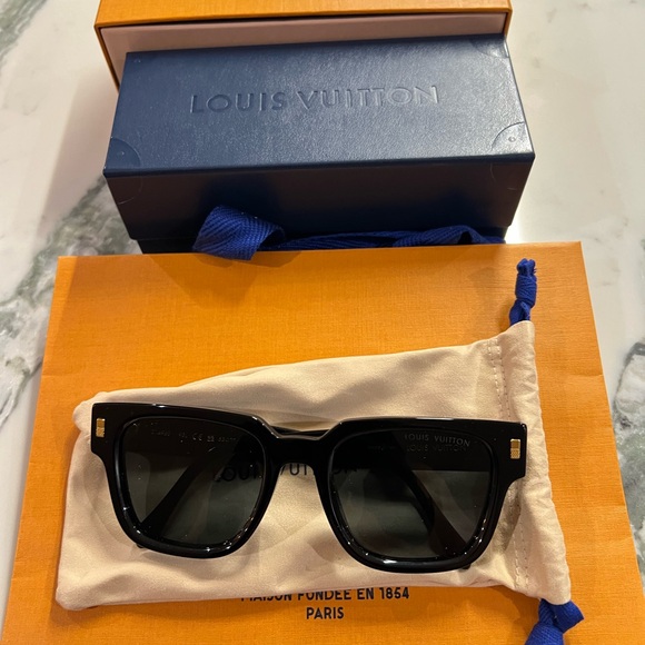 BRAND NEW LOUIS VUITTON ESCAPE SUNGLASSES Z1496E - Picture 1 of 5